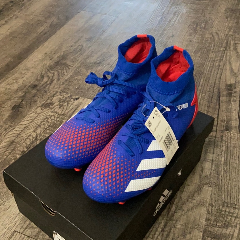 Predator 20.3 FG MID CUT size 7.5 US men